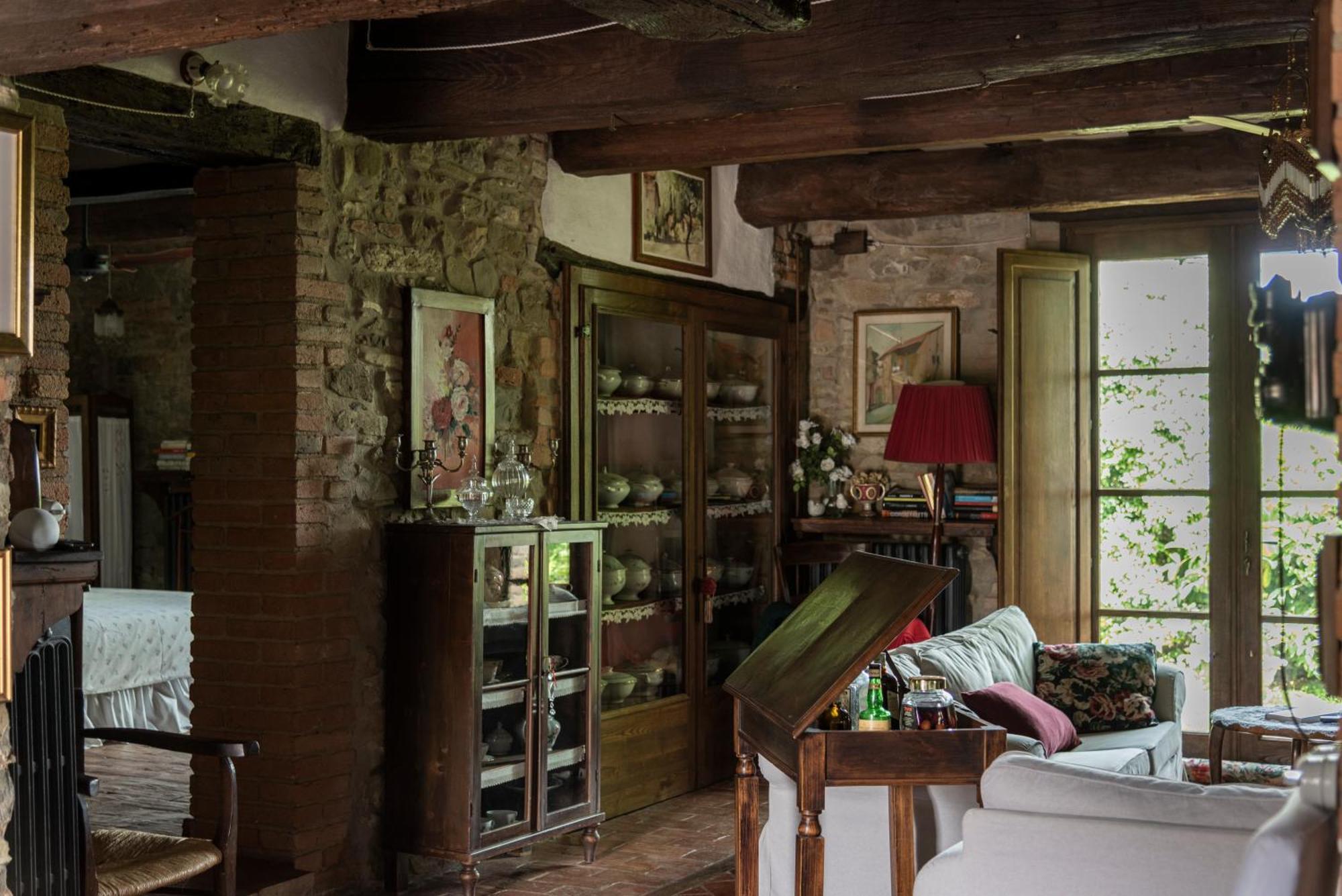 Cascina La Buca Guest House Castello di Serravalle Ngoại thất bức ảnh